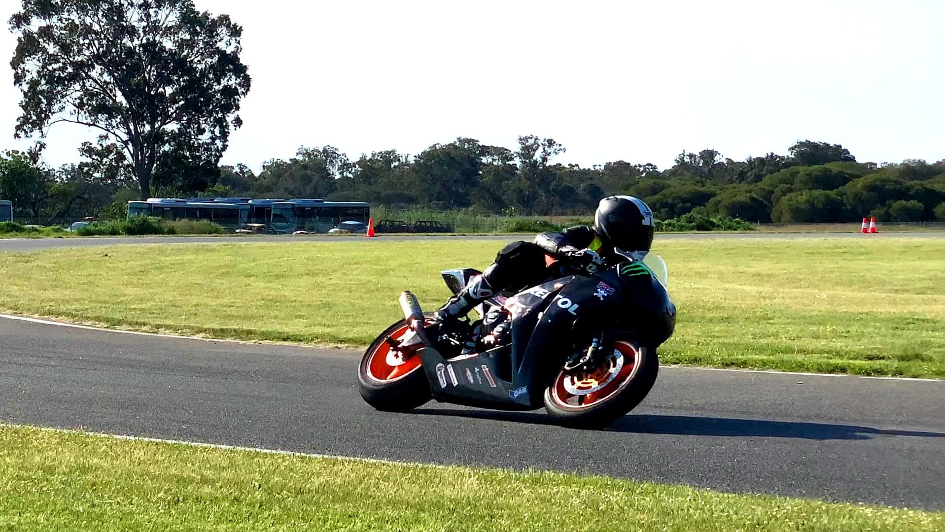 Motorcycle Trainer on Honda Fireblade (CBR1000RR)